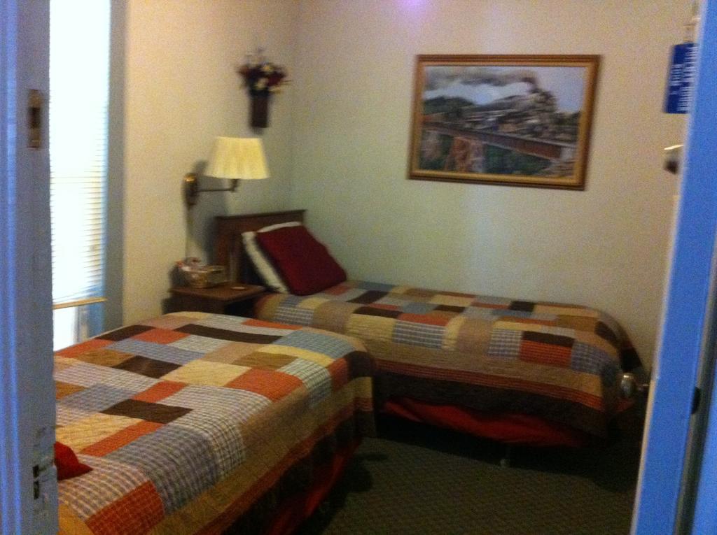 Pullman House Inn Portola ห้อง รูปภาพ