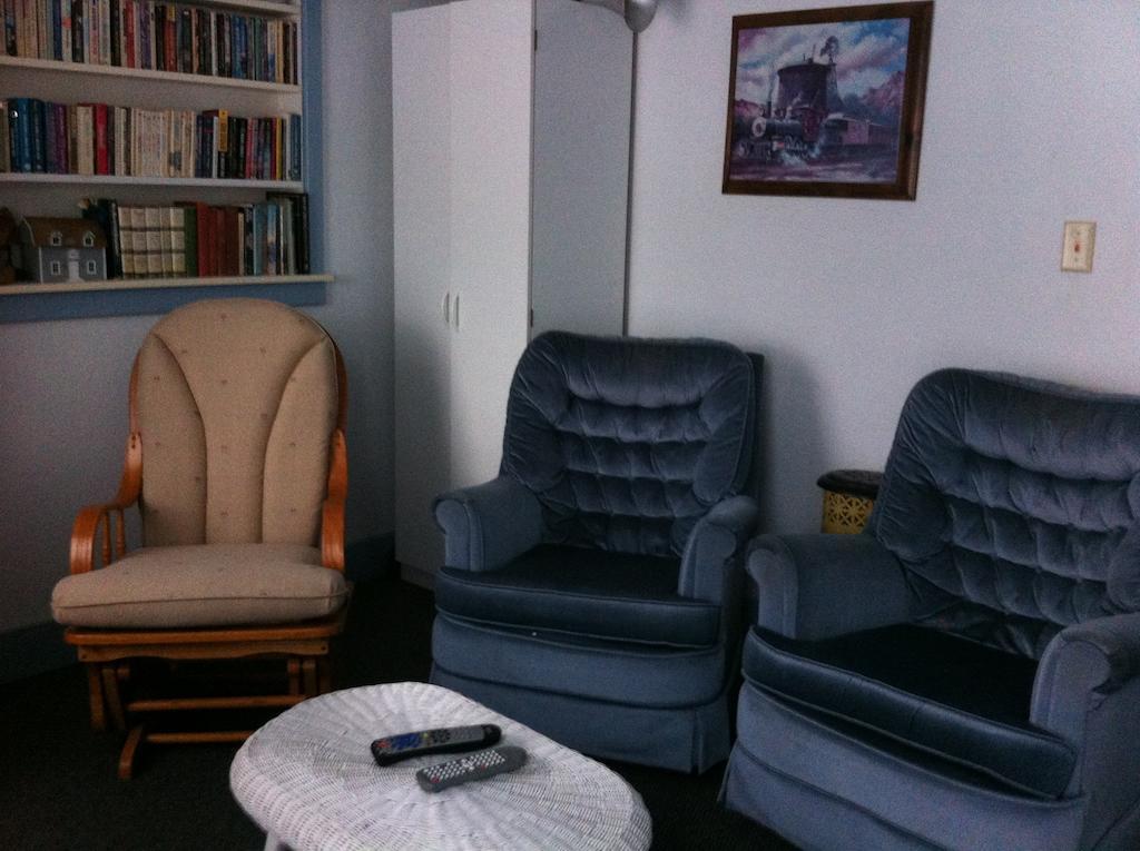 Pullman House Inn Portola ภายนอก รูปภาพ
